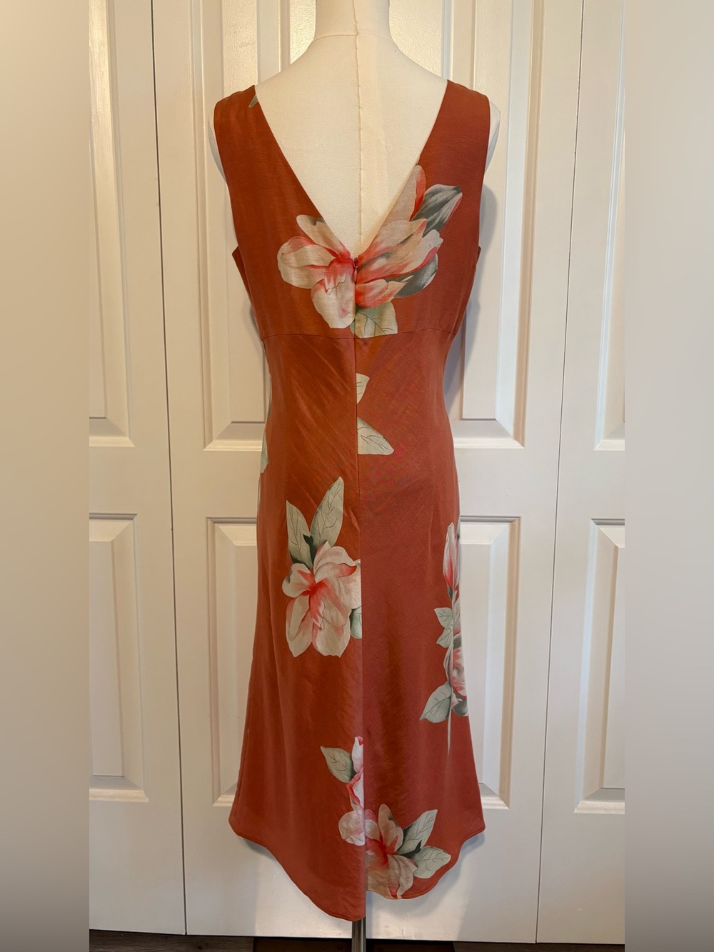 BANANA REPUBLIC, Rust Floral Linen/Silk Dress with Pink & Green Blooms, Size 6 - Picture 2 of 3